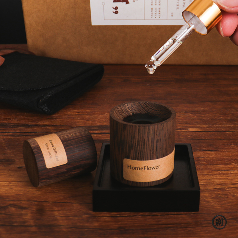 เครื่องกระจายกลิ่นหอมแบล็ควอลน - Home Fragrance Tool บทวิจารณ์และราคา