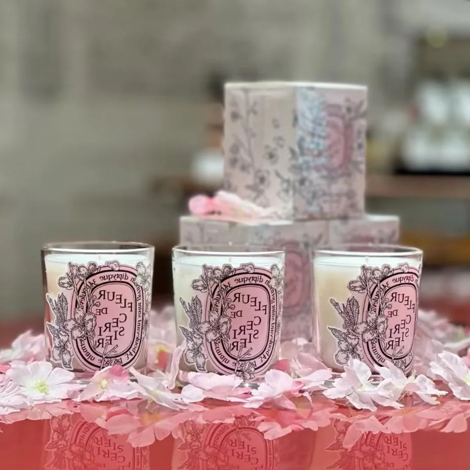 เทียนหอมกลิ่นซากุระแบบโรแมนติก - Home Fragrance Diptyque บทวิจารณ์และราคา